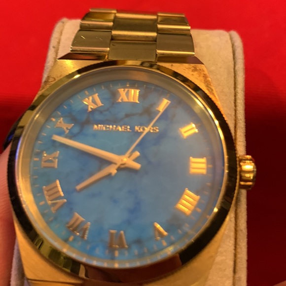 Michael Kors Watch - Picture 6 of 6